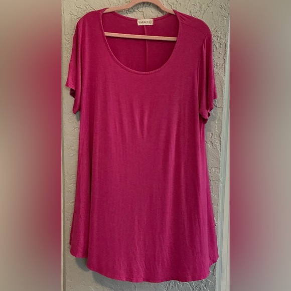 Larace Tops - Larace Short Sleeve Scoop Neck Tunic in Pink